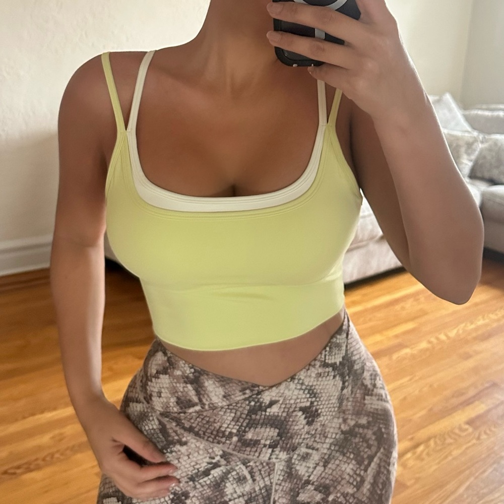 Stunning cream/green workout double spaghetti strap top😍
